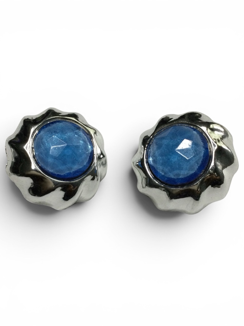 Vtg Large Clip‑On Earrings Bundle; Blue Silver, White Glass, Lavender Resin 3 Pr - Picture 4 of 11